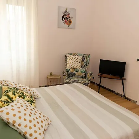 Charlotte Con Parcheggio, 5 Terre, Vicino Stazione דירה *