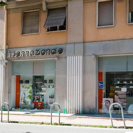 Charlotte Con Parcheggio, 5 Terre, Vicino Stazione לה ספציה