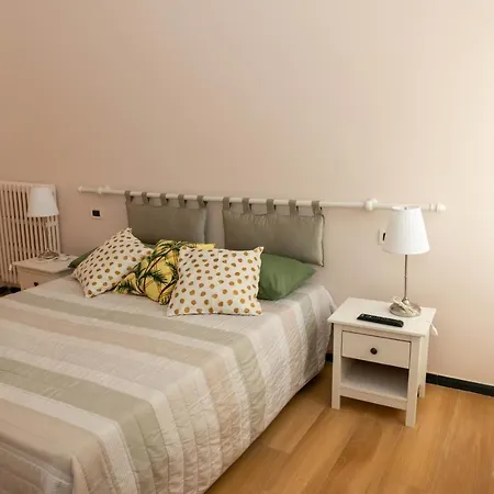 Charlotte Con Parcheggio, 5 Terre, Vicino Stazione Apartment