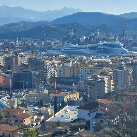 Apartment Charlotte Con Parcheggio, 5 Terre, Vicino Stazione La Spezia