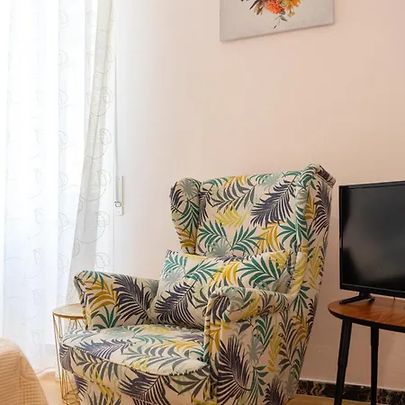 Charlotte Con Parcheggio, 5 Terre, Vicino Stazione Apartment